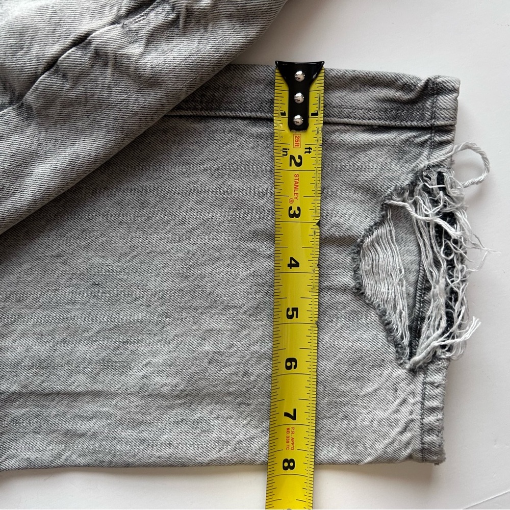 🍒(A461) Women’s American Eagle Jeans. Light Gray Distressed Wash. Size: 6 Long - Picture 10 of 15